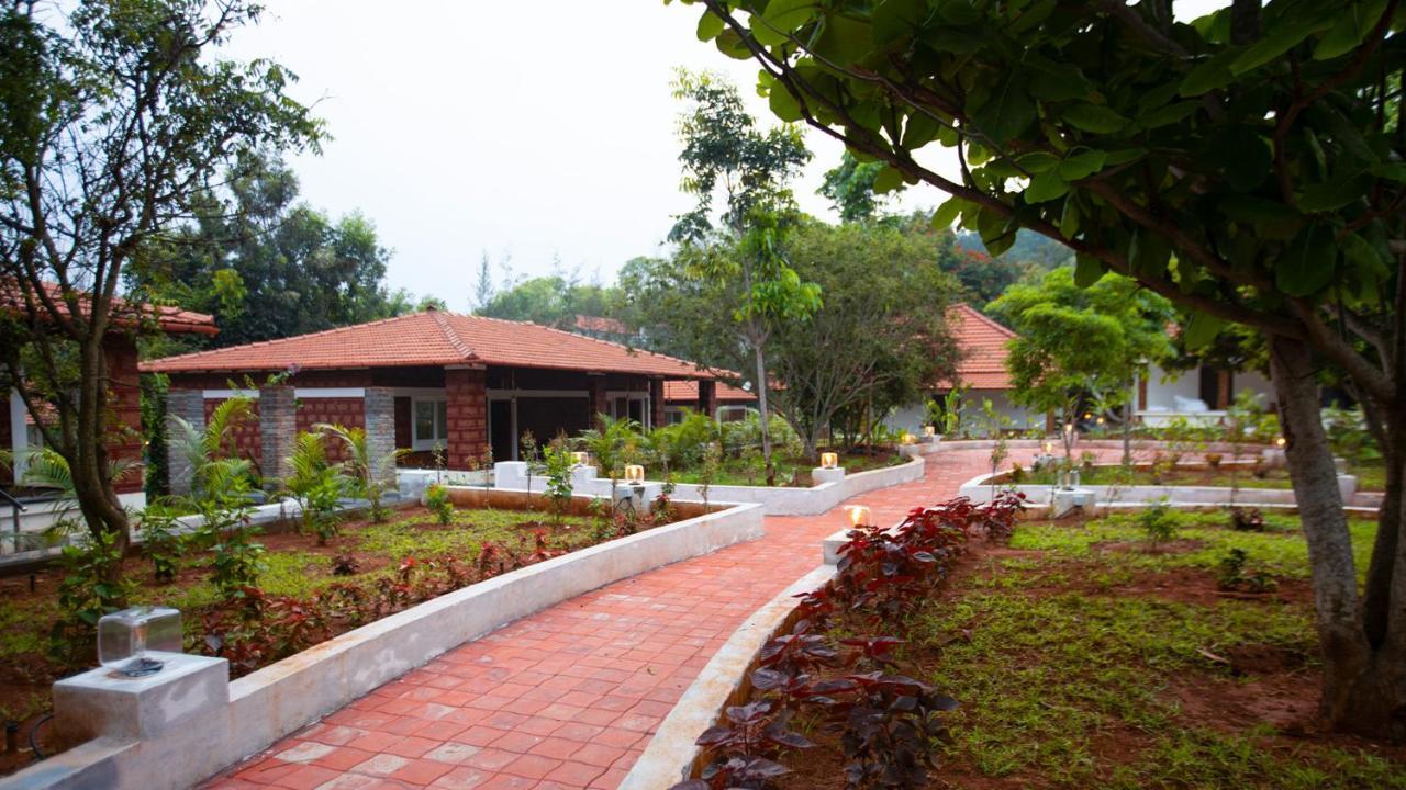 Aara Jungle Resort Coimbatore Eksteriør billede