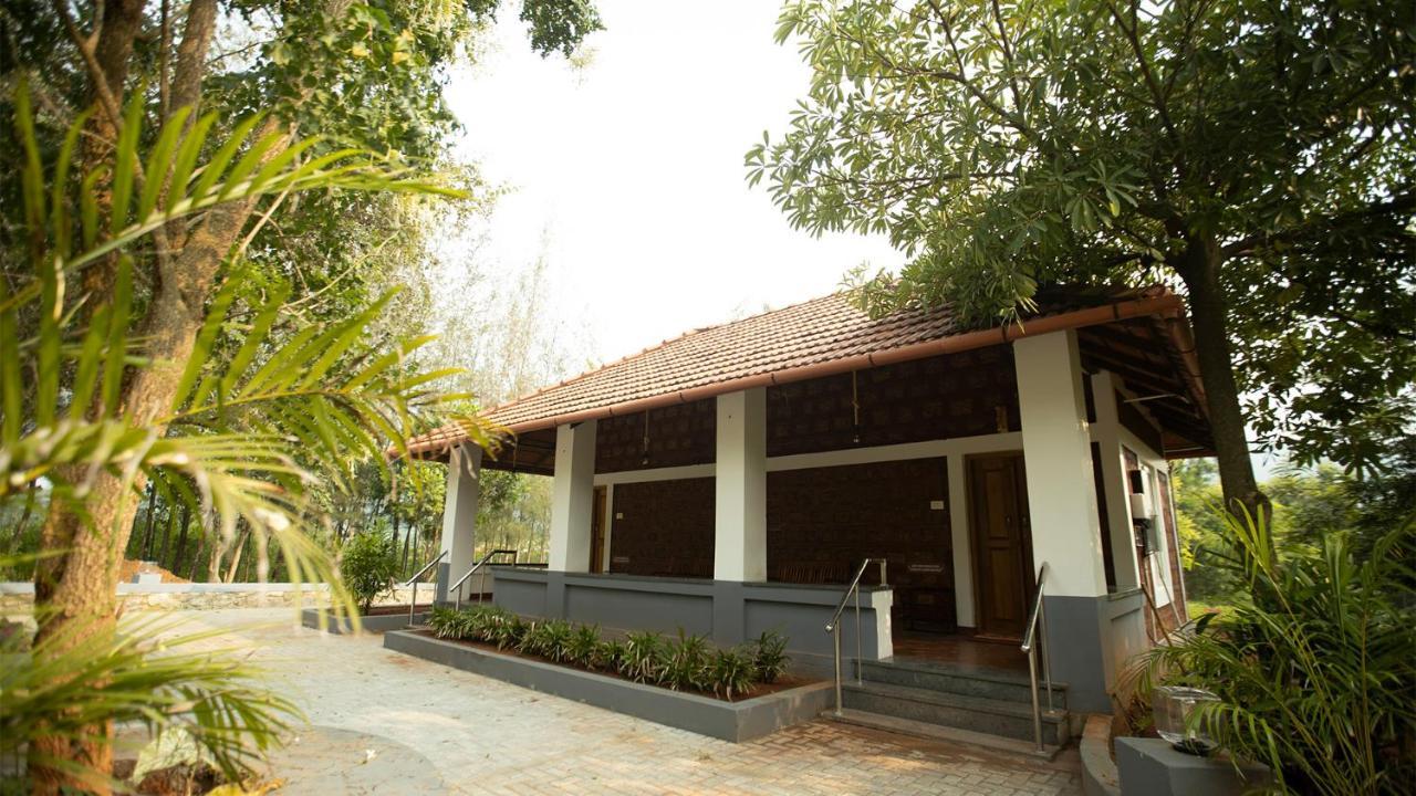 Aara Jungle Resort Coimbatore Eksteriør billede